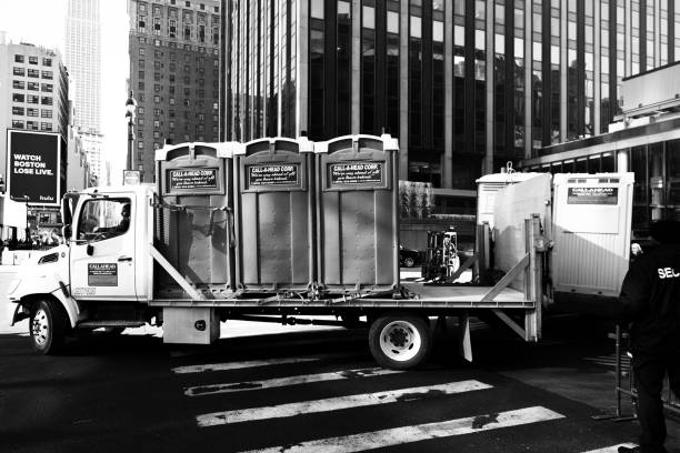 Best Luxury portable toilet rental  in Eureka, IL
